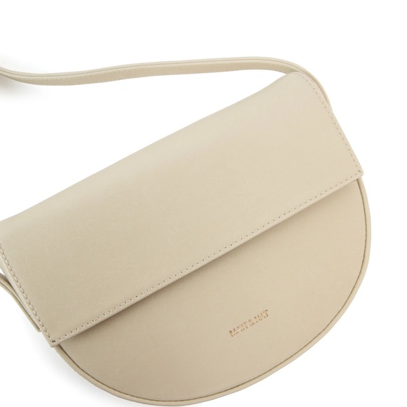 MATT & NATT - BRAND NEW - Ritt Vegan Saddle Bag in vanilla - Picture 4 of 7